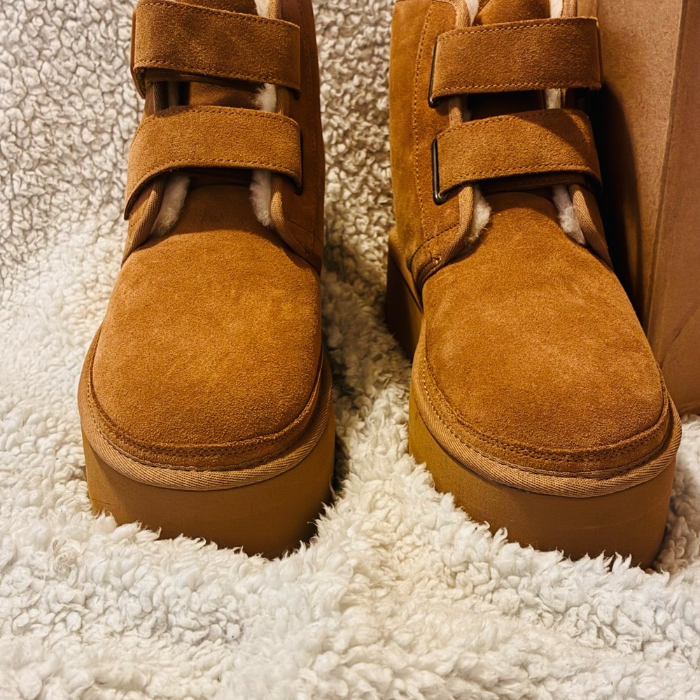 New UGG Tan Winter Boots